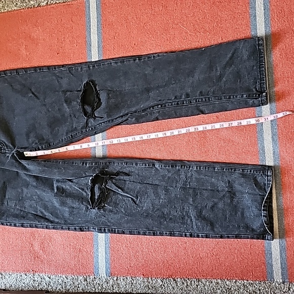 STUNNING COTTON ON STRAIGHT LEG LONG DISTRESSED BLACK JEANS - Picture 4 of 10